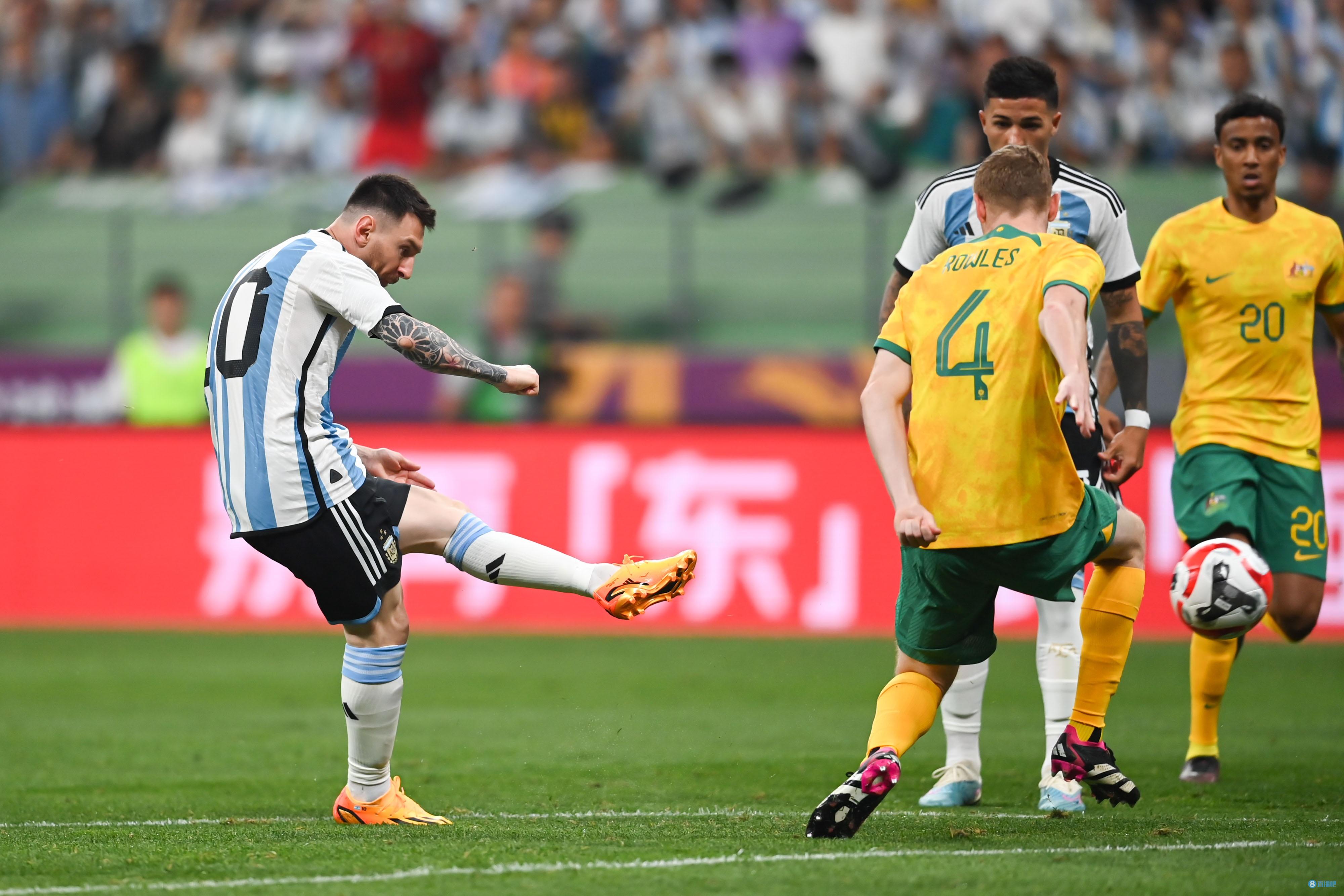 官方平台-梅西迎来十五赛季出色发挥，法国队观众热烈欢呼！-官方平台