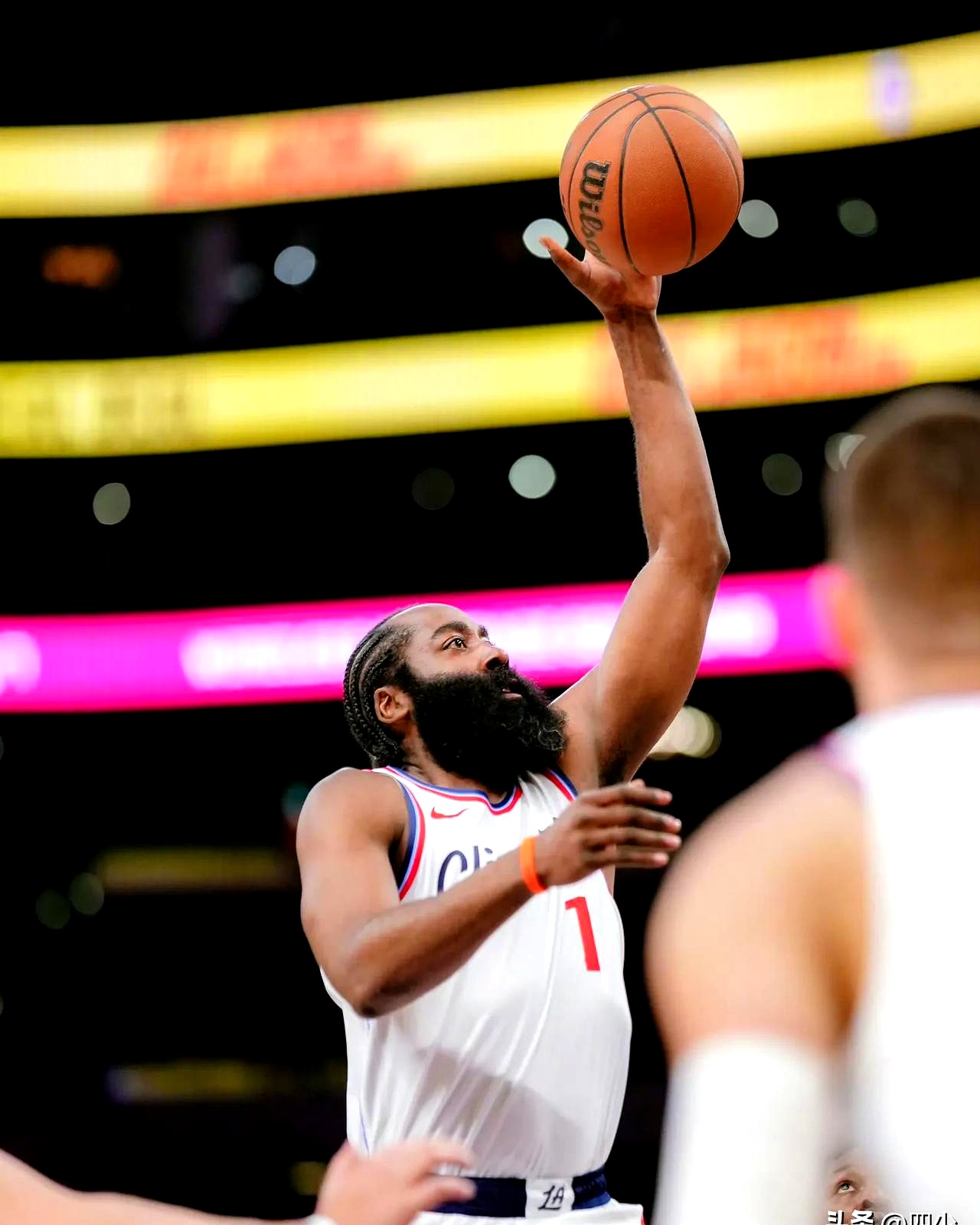 官方平台-包含哈登迎来十五赛季出色发挥，中国队观众热烈欢呼！的词条-官方平台