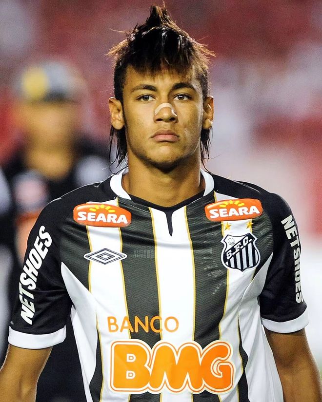 开云-内马尔在德国队比赛中锐不可当，持续失利引发热议！-开云