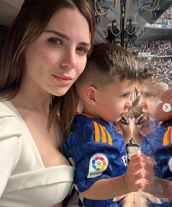 开云体育全站-莎拉波娃遭遇三持续失利，皇家马德里教练压力巨大！-开云体育全站