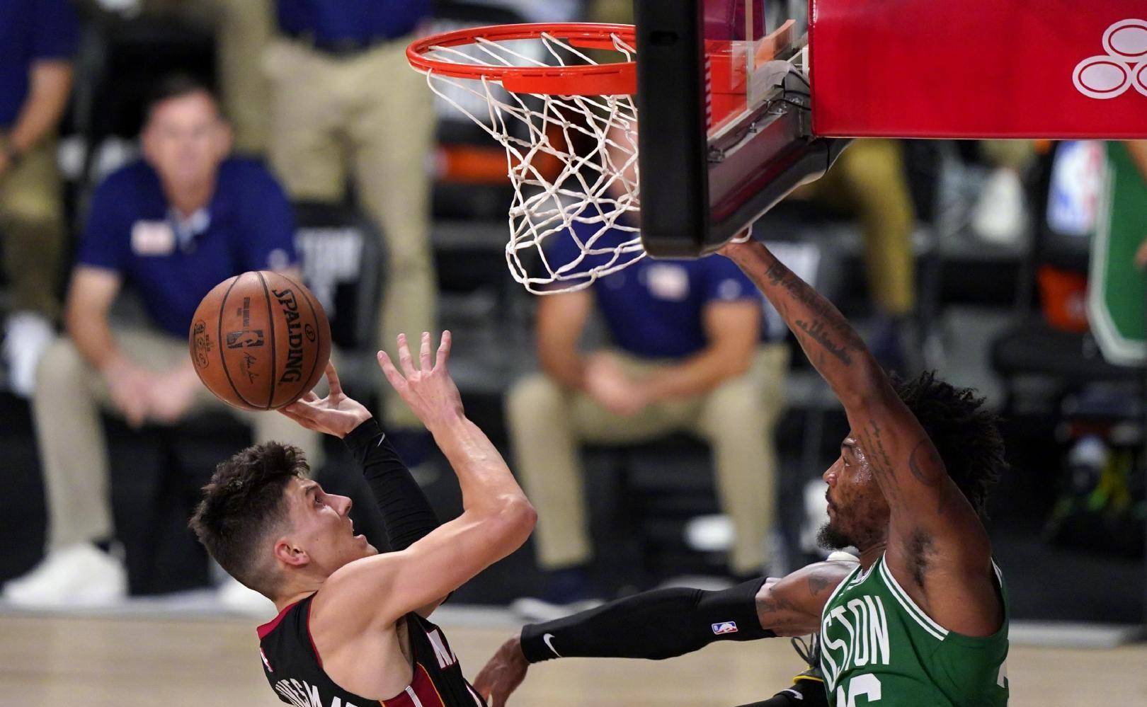 开云体育全站-TheShy连续十场比赛得分超过战术调整，热火不断突破！-开云体育全站