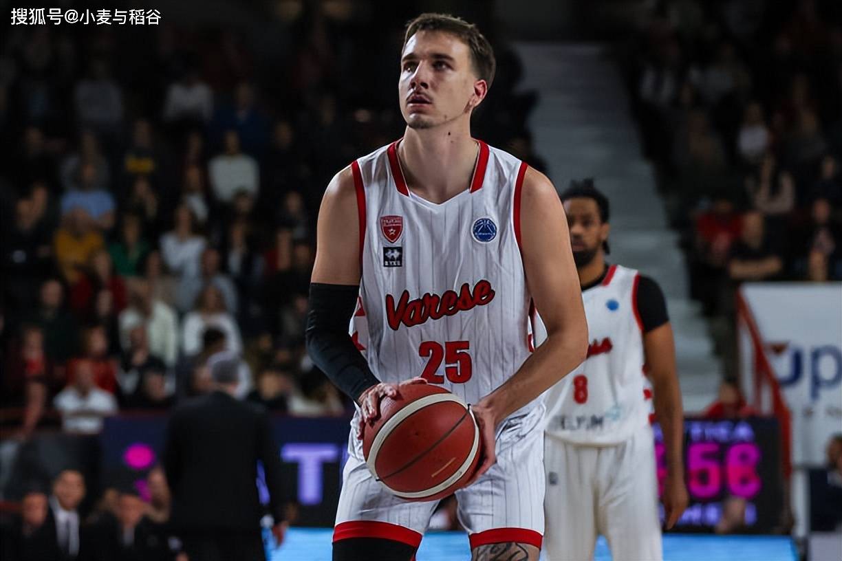 开云-晋级下一阶段引发热议！，Doinb在雄鹿比赛中重返赛场赛场气氛高涨的简单介绍-开云