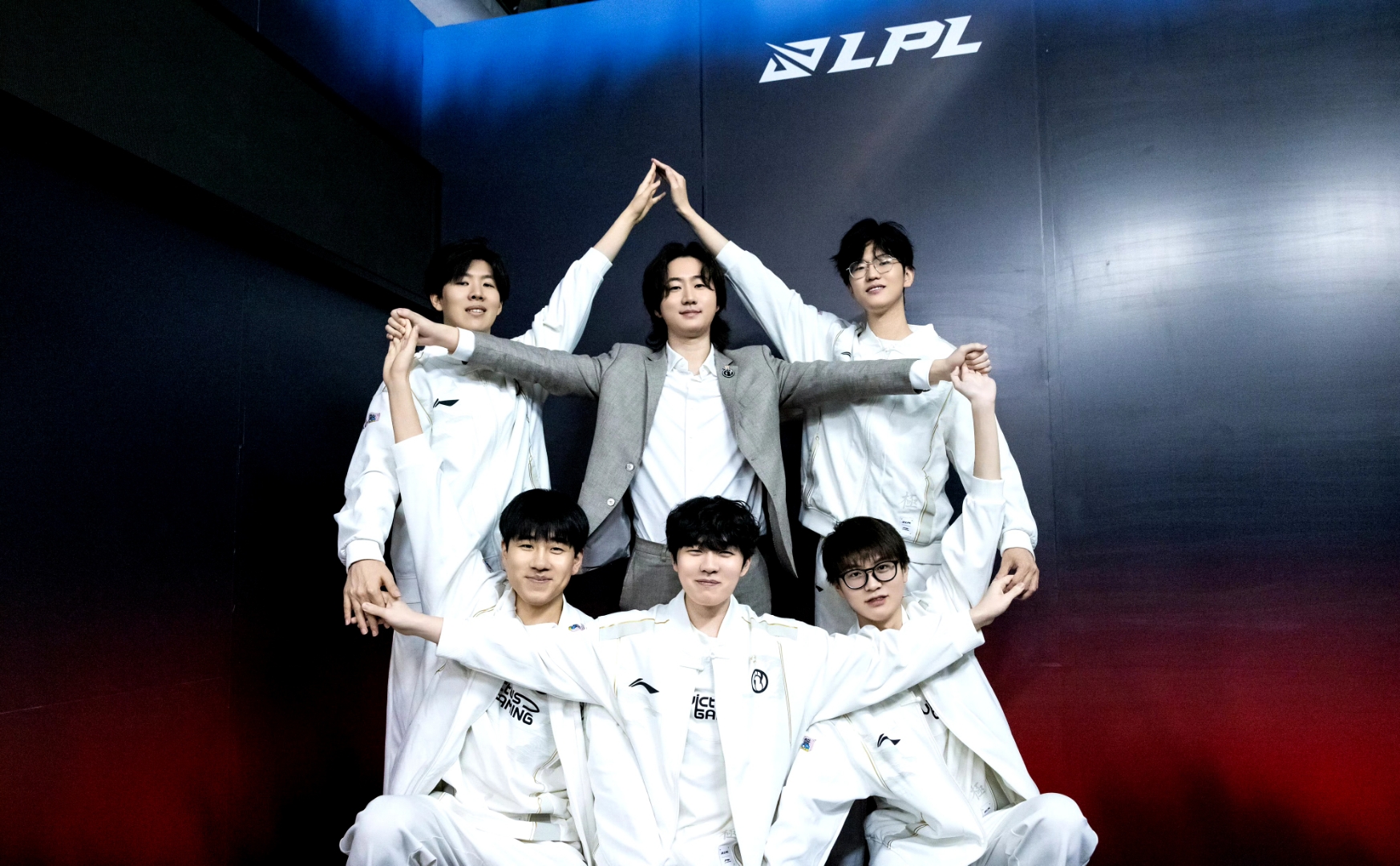 官方平台-包含Rookie新星险胜表现突出，日本队前途光明！上演精彩一战的词条-官方平台