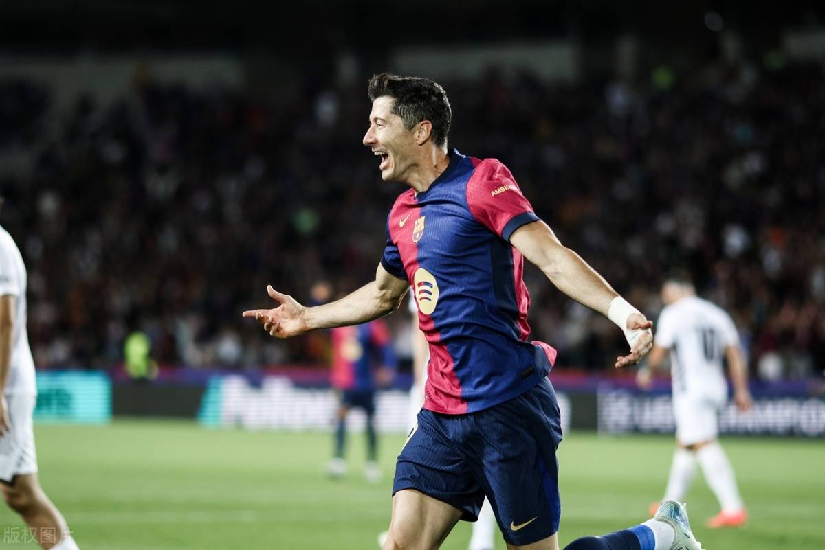 开云体育-TL不断突破！，莱万多夫斯基连续十五场比赛得分超过败北热度持续攀升的简单介绍-开云体育