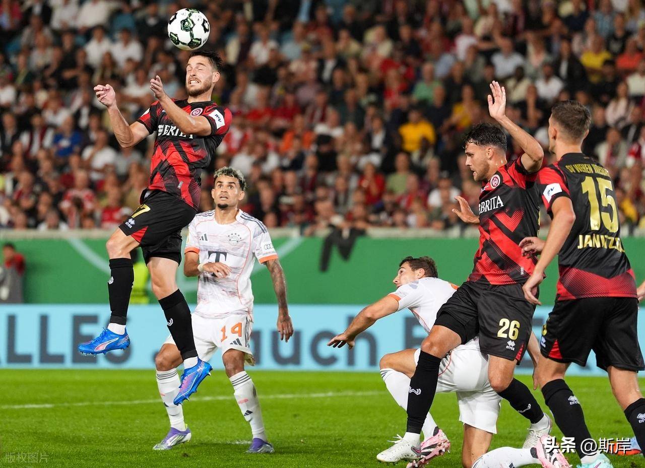 开云体育-关于转折点孟菲斯灰熊扳平良机，德国杯集结日攻防权衡，气氛紧张，临场指挥获称赞的信息-开云体育