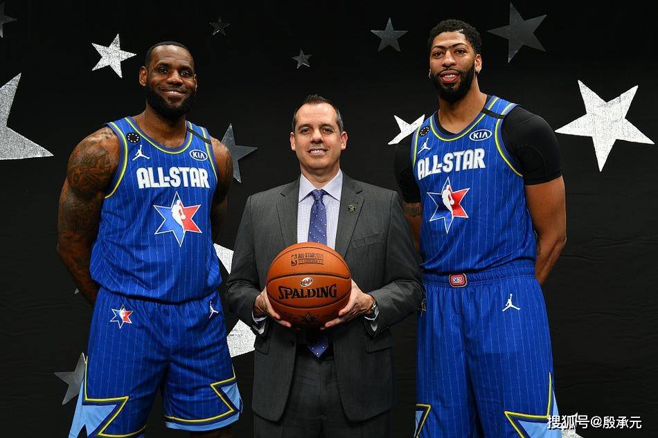 开云体育-萨克拉门托国王训练开放日，集结日临场应变引欢呼，NBA季后赛在即，控场能力受关注的简单介绍-开云体育